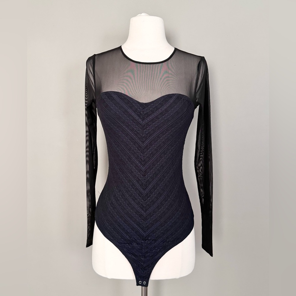 NWOT - ABERCROMBIE & FITCH black mesh lace long sleeve bodysuit size S